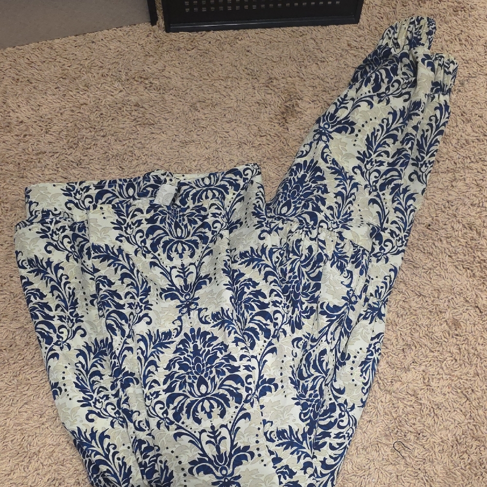 Elegant Blue and Cream Patterned Women's Maxi Skirt XL
